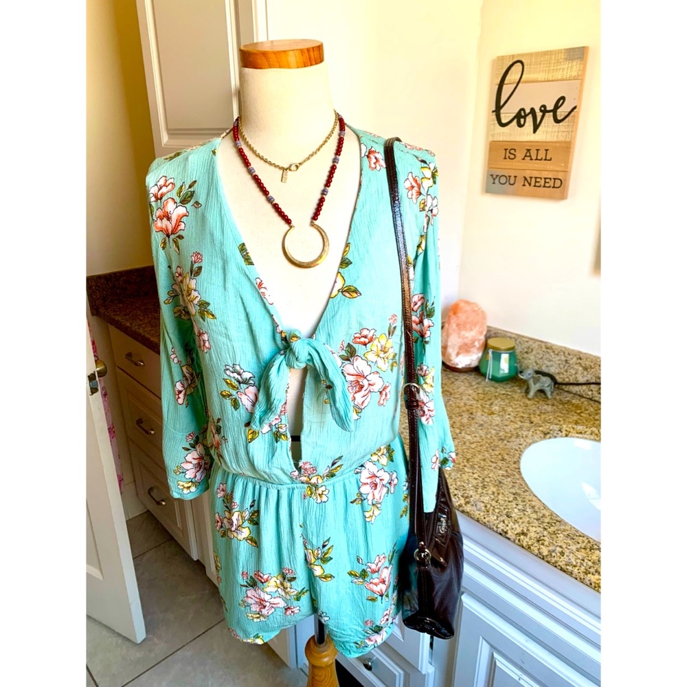 Turquoise Floral Tie Romper size small